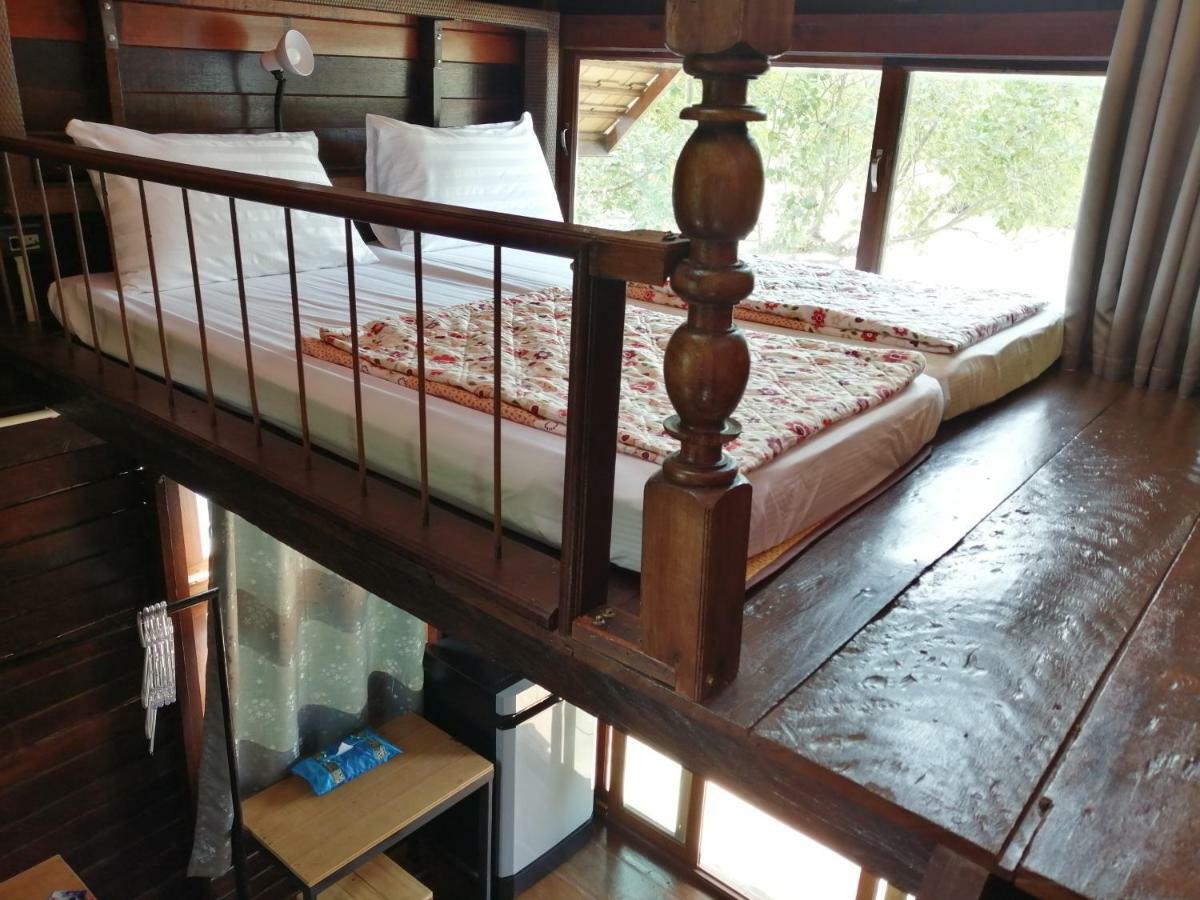 Rustic​ Charm​ Suphan​ Ban Tha Pong Екстериор снимка
